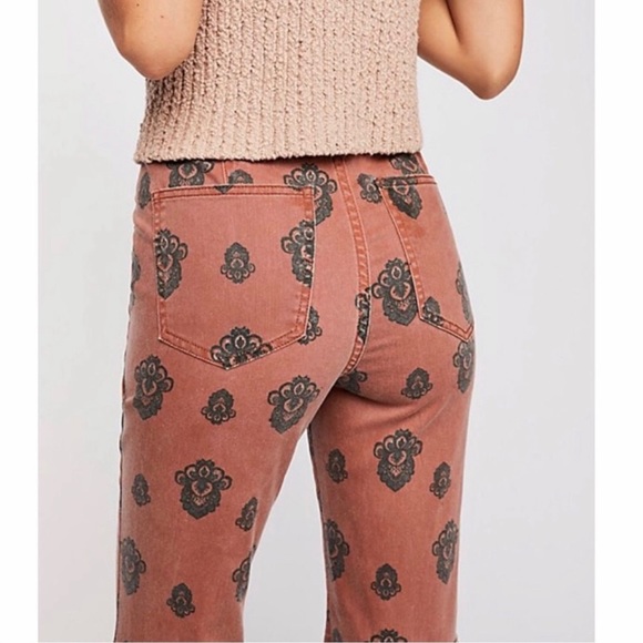 NEW RARE Free People Just Float On Printed Flare Jeans Size 25 Rust Combo - Picture 10 of 16